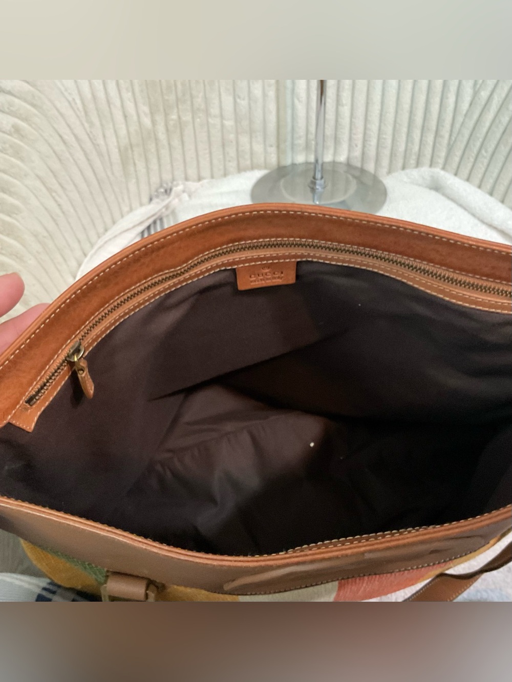 Gucci Bags - Picture 14 of 15